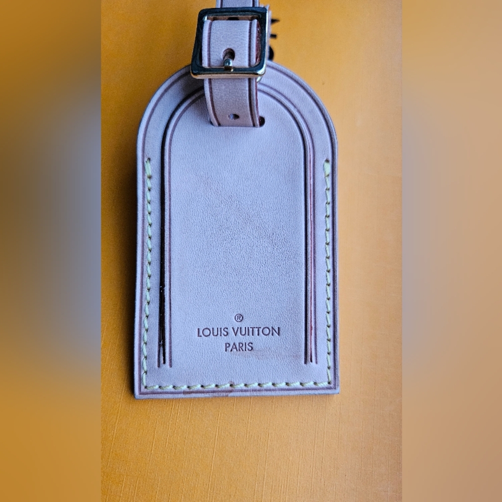 Luggage Tag LV